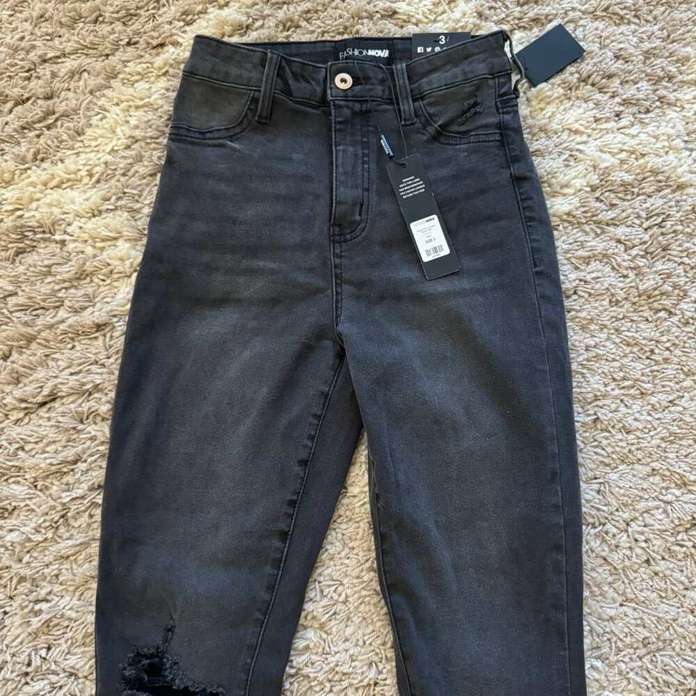 Stretch Curvy Ripped Skinny Jean - Picture 4 of 6
